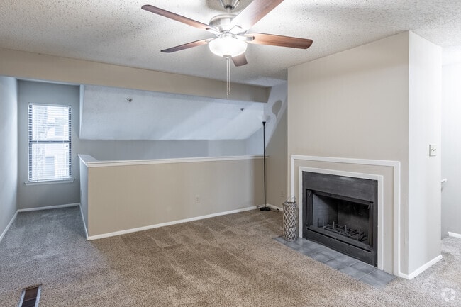 1BR, 1.5BA - 1003SF (A1B Victorian Townhome)