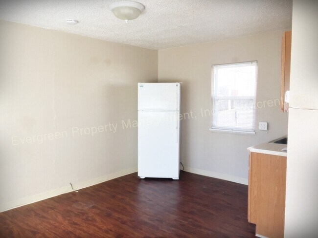 161 S Lincoln Ave unit 7, Loveland, CO 80537 - photo 6