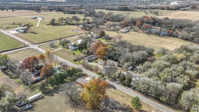 There is plenty of elbow room in Slaughterville.