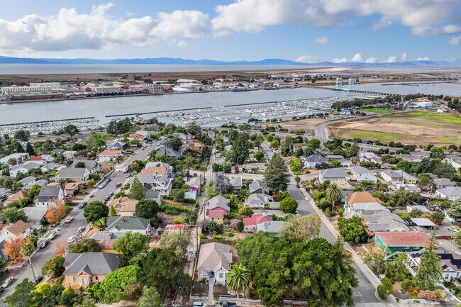 St Vincent's Hill is cooled off in the summer time by the Napa River.