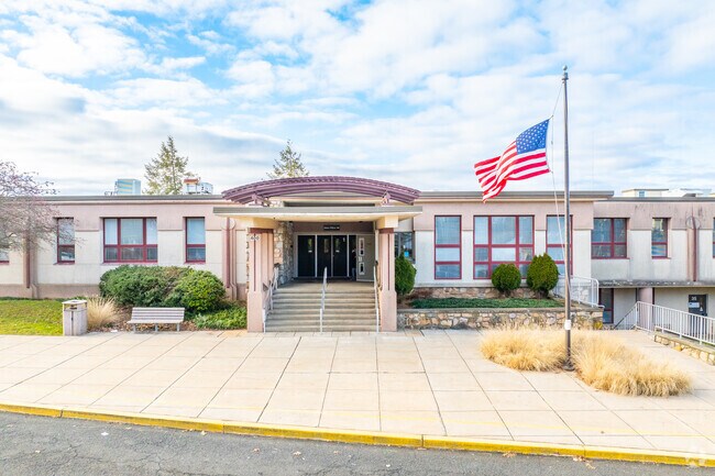 Penndale Middle School receives an overall A- grade from niche.com.