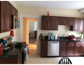 146 West St Unit 1, Worcester, MA 01609