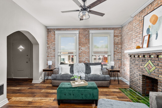 5918 Southwest Ave, Saint Louis, MO 63139 - photo 4