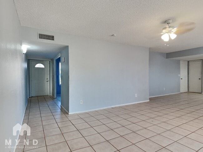 1916 E Ardmore Dr, Phoenix, AZ 85042 - photo 5