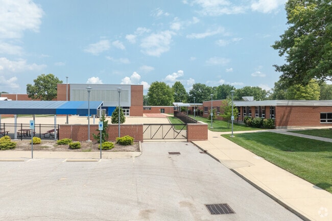 9% of students at Abraham Lincoln Elementary are proficient in reading.