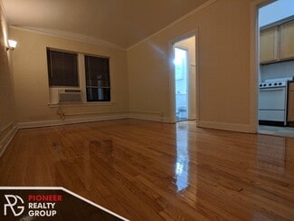 535 W Arlington Place, Chicago, IL 60614