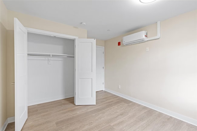 Unit 401 Closet