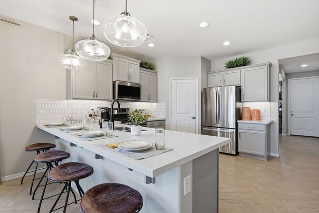 5852 S Hassett, Mesa, AZ 85212 - photo 3