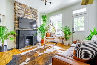 256 W Poplar Ave Unit ID1265636P, Columbus, OH 43215