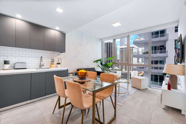 227 NE 2nd St unit FL20-ID1032216P, Miami, FL 33132 - photo 4