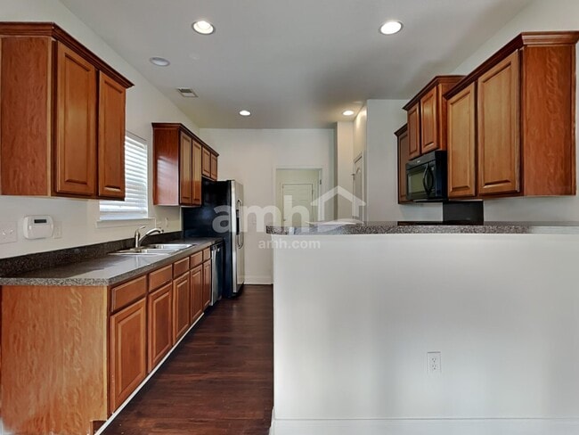 439 W Rustling Leaves Ln, Roebuck, SC 29376 - photo 3