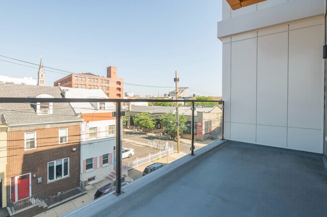 1143 N 3rd St unit 303, Philadelphia, PA 19123 - photo 4