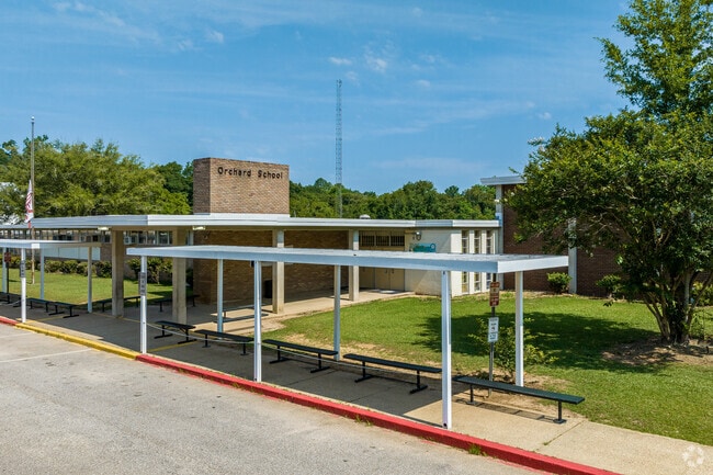 Orchard Elementary serves younger Colonial Heights residents preparing for Middle School.