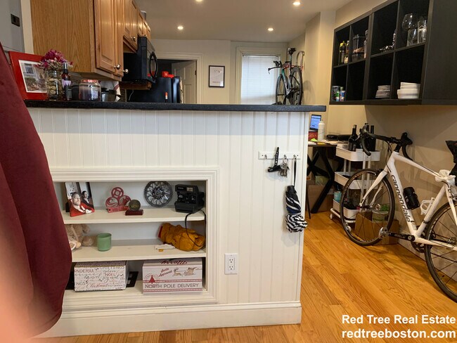 61 Joy St unit 1, Boston, MA 02114 - photo 5