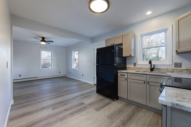 5 School Ln, Wakefield, RI 02879 - photo 7