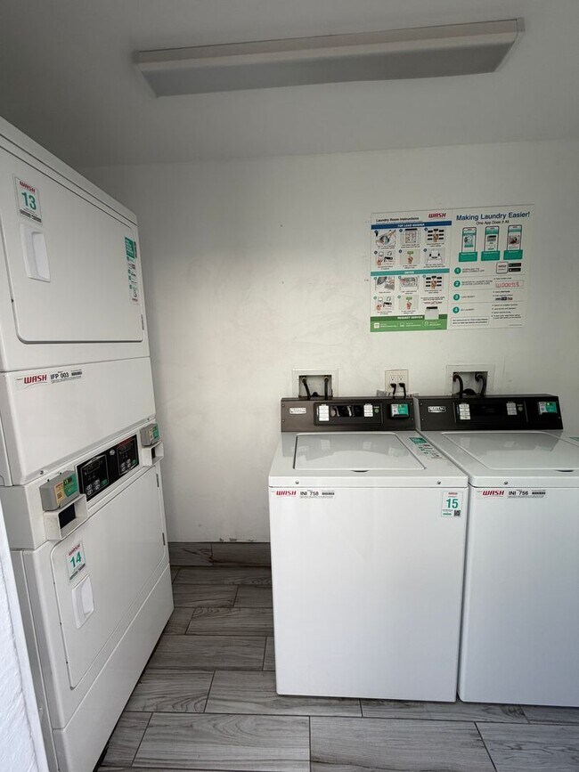 910, Long Beach, CA 90804 - photo 5