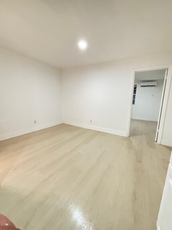 2035 NW 26th St unit 3, Miami, FL 33142 - photo 4