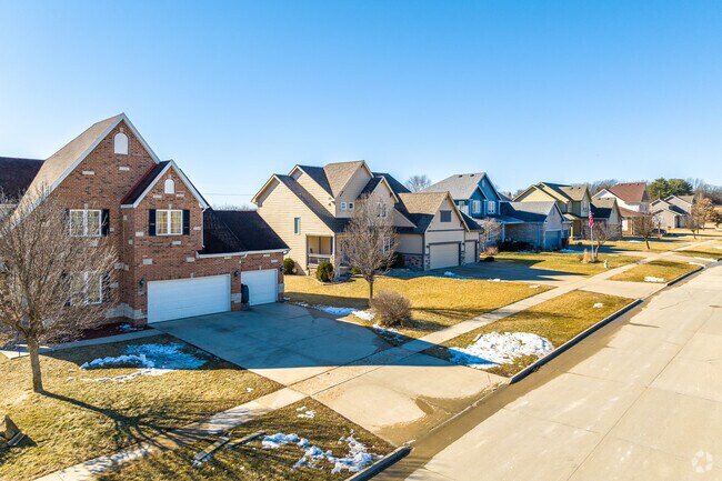 De Soto’s newer homes feature open floor plans and contemporary finishes.