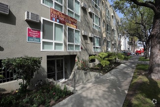 2611 Portland St, Los Angeles, CA 90007