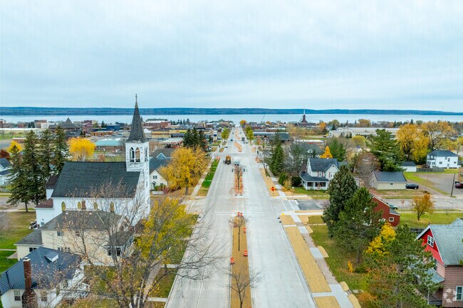 With direct access to Chequamegon Bay, Ashland offers a wide range of water recreation opportunities.