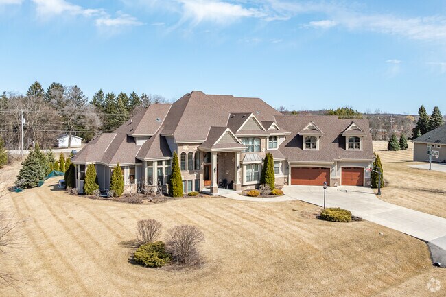 There are large, stunning homes on spacious lots in Hartford.