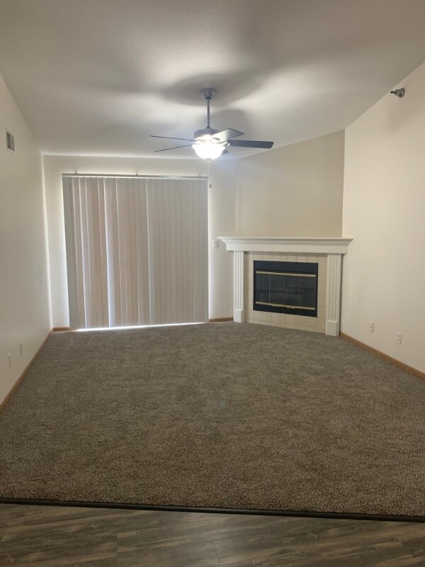 Crown Pointe Apartments, West Des Moines, IA 50265 - photo 5