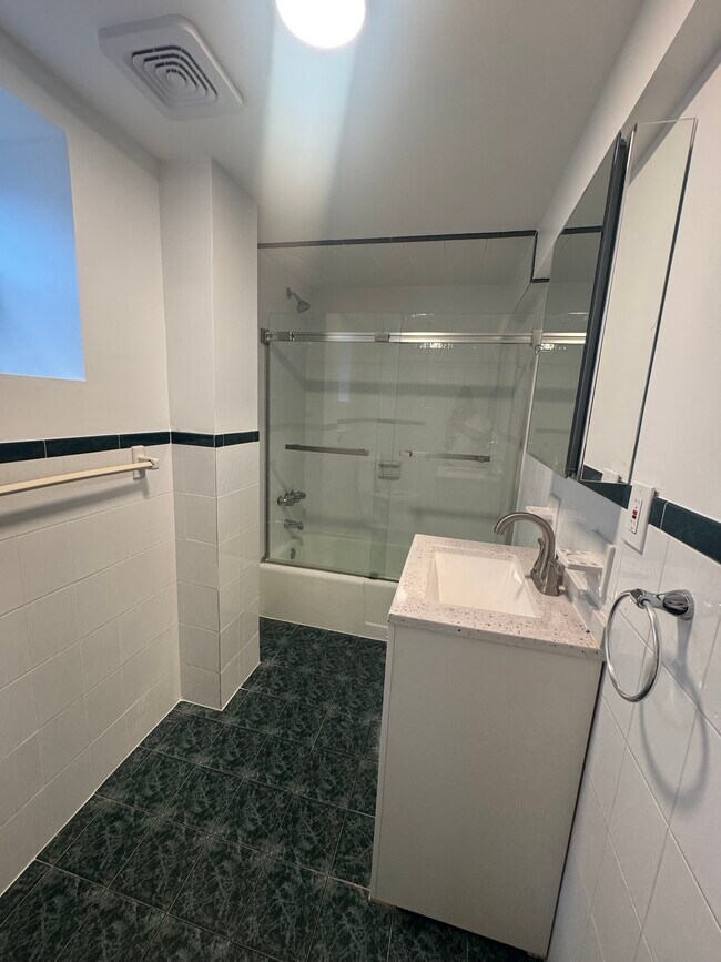 311 19th St unit Basement, Union City, NJ 07087 - photo 6