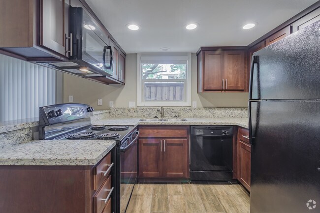 Creekside Colony, Citrus Heights, CA 95610 - photo 3