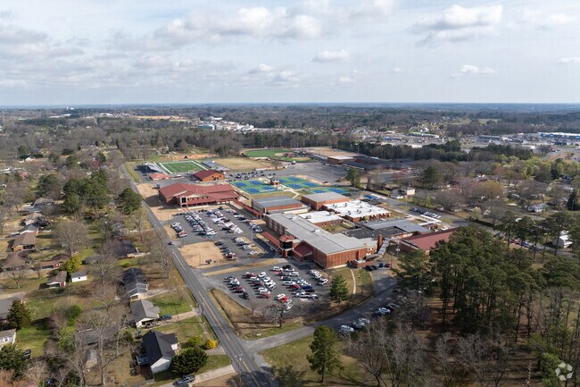 Boaz High School serves the 9th through 12th grades in Boaz, Alabama.