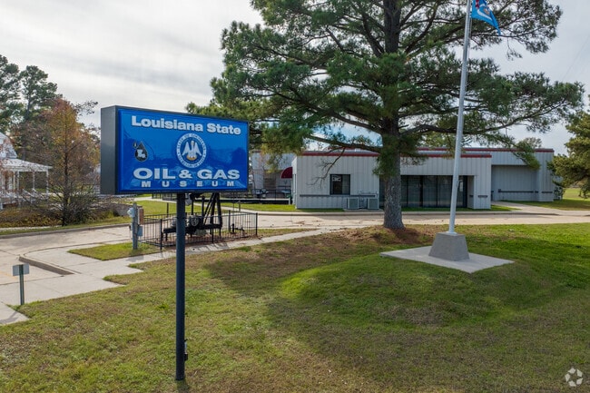 Oil City is home to the Louisiana State Oil and Gas Museum.