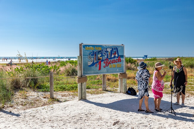 South Sarasota is just minutes from the popular Siesta Beach.