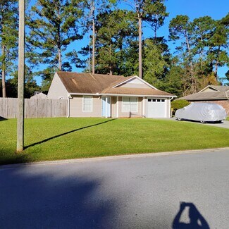 180 Bald Eagle Dr, Richmond Hill, GA 31324