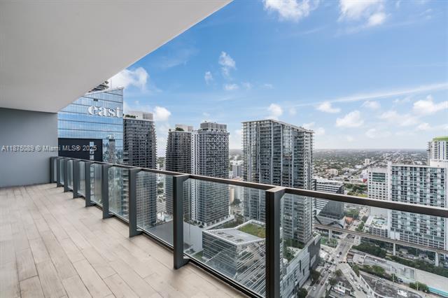 Reach Brickell City Centre unit 2512, Miami, FL 33131 - photo 6