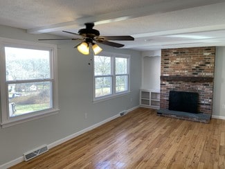 30 Main St Unit 2, East Hampton, CT 06424