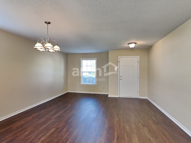 5537 Floating Leaf Dr, Indianapolis, IN 46237 - photo 4