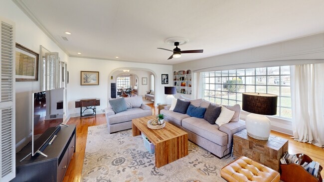 525 S 6th St, Rogers, AR 72756 - photo 2