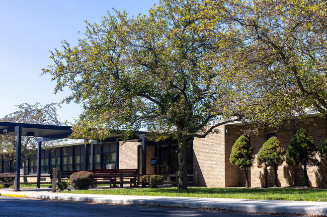 Manchester High School provides education in the neighborhood of 
New Franklin