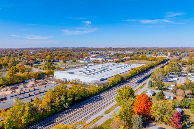 Houses in Hess Park are within walking distance of major warehouses and distributing companies.