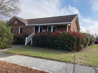 1102 N 8th St, Wilmington, NC 28401