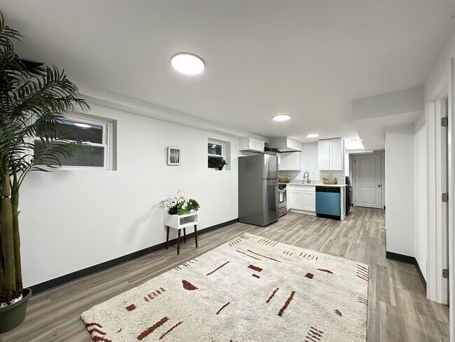 1634 N Whipple St unit 2, Chicago, IL 60647 - photo 7