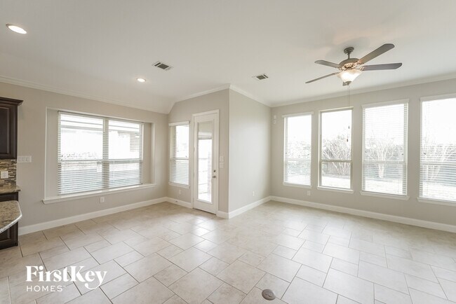 10514 Hartfield Bluff Ln, Cypress, TX 77433 - photo 2