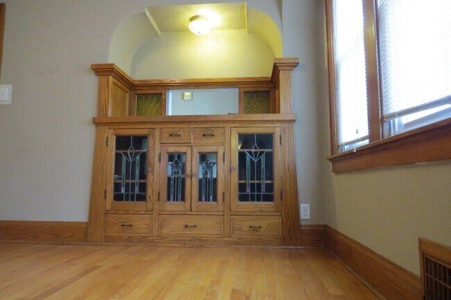 1962 S 92nd St unit Lower, West Allis, WI 53227 - photo 6