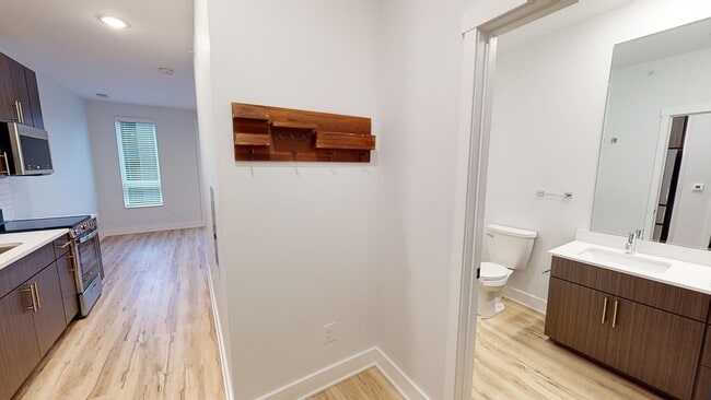 Factory 52 Apartments, Cincinnati, OH 45212 - photo 2