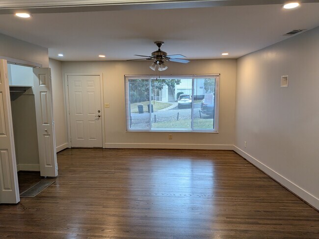 1869 Montclaire Ln, Vestavia Hills, AL 35216 - photo 6