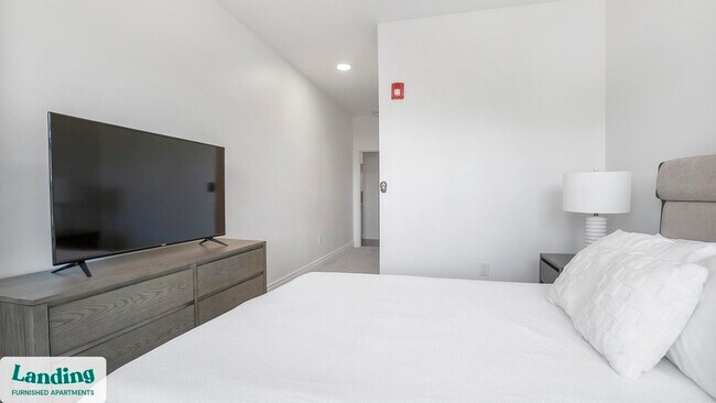 12312 Mayfield Rd unit 305.1405300, Cleveland, OH 44106 - photo 7