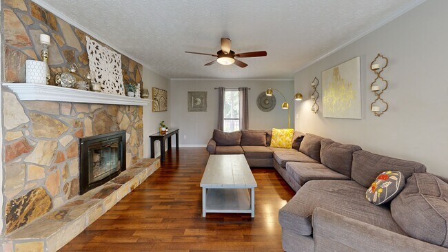 1491 Kolb Ridge Dr SW, Marietta, GA 30008 - photo 2