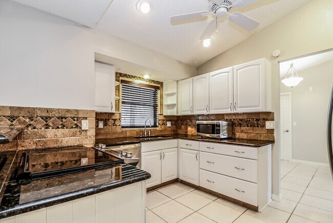 5503 Bluejay Ln, Tampa, FL 33625 - photo 6