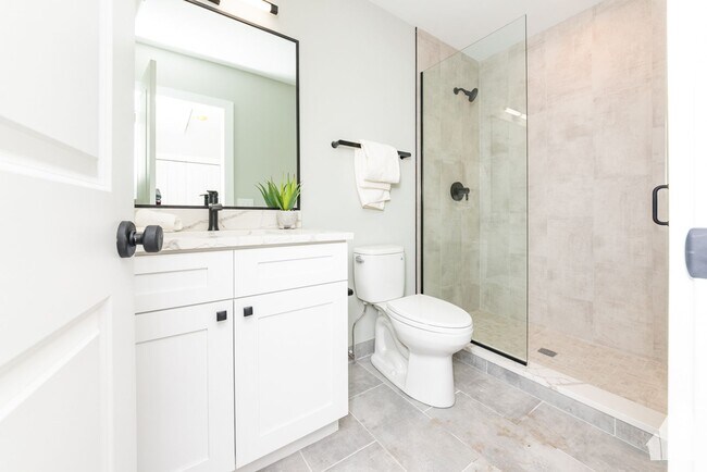 2020 W Montrose Ave, Chicago, IL 60618 - photo 7