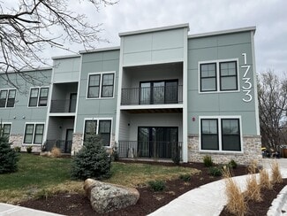 1733 Massachusetts St, Lawrence, KS 66044