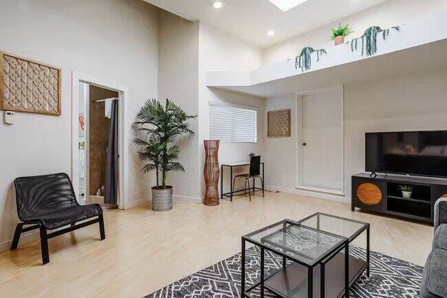 1806 Washington Way unit A, Venice, CA 90291 - photo 6